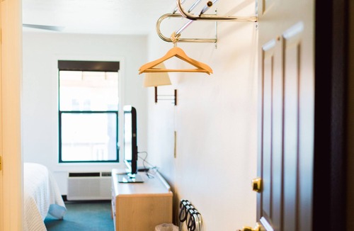 Panguitch Hotel | Two Sunsets Hotel