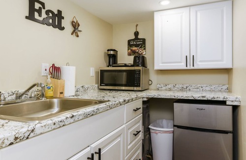 Pocatello House | Two Tiny Homes, Close to Hiking & Hunting!