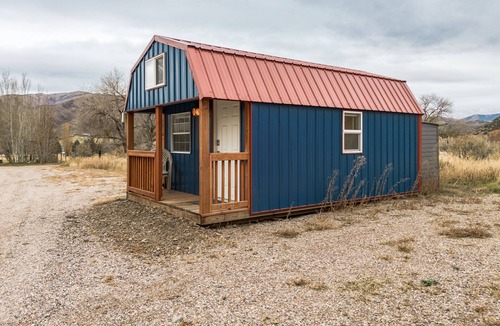 Pocatello House | Two Tiny Homes, Close to Hiking & Hunting!