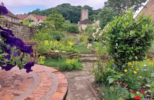 Montacute Cottage | Two Towers Cottage