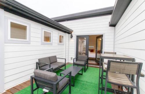 Hillsboro West End House | Two Townhomes Rooftop Patios Hillsboro Village