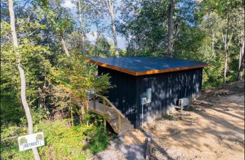 Albertville House | Two Tree Retreet! A Bougie Getaway On The Creek