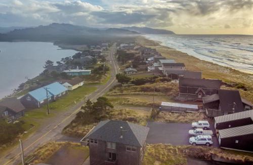 Pacific City House | Two Views Vacation Home - Meredith Lodging
