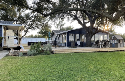 Brownwood House | Two water front houses perfect for the whole family. Private boat ramp!