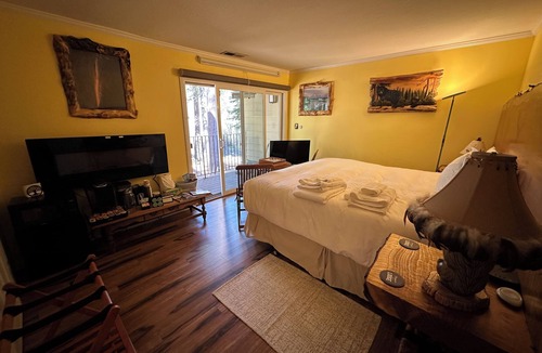 Carnelian Bay Bed & Breakfast | Two Ways to Stay: Choose the Suite-Only Rate OR Upgrade + Kitchen for More Space