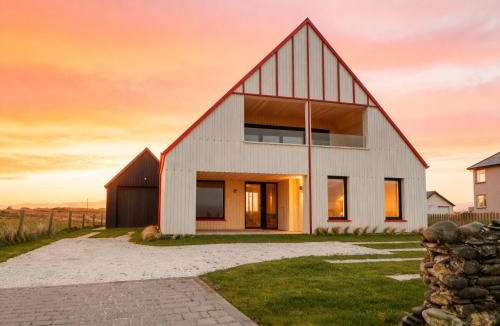 Borth House | Twyn Isaf