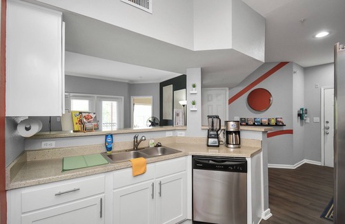 South Main Apartment | Tx Home Group - Medical Center
