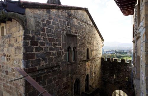 Hondarribia Historic Center Apartment | Txoriak - Basquenjoy