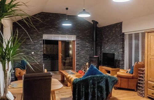 Ammanford Cottage | Ty Afon Arch - UK38515