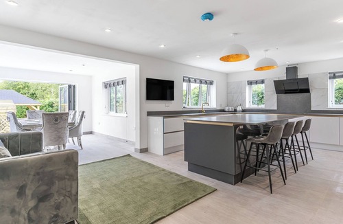 Ammanford Cottage | Ty Afon Reg - UK38509