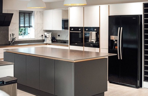 Ammanford Cottage | Ty Afon Reg - UK38509