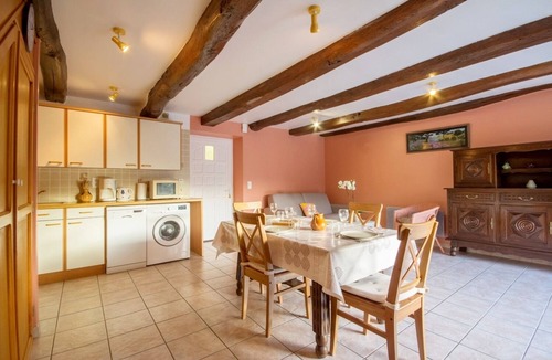 Belz House | Ty Alphonsine - Belz