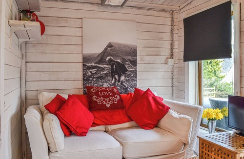 Talybont-on-Usk Cottage | Ty Bach Twt - UK36419