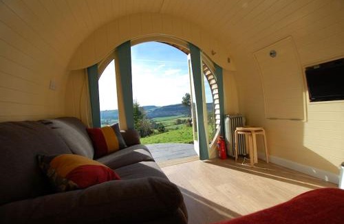 Glandyfi House | Ty Barcud Glamping Pod