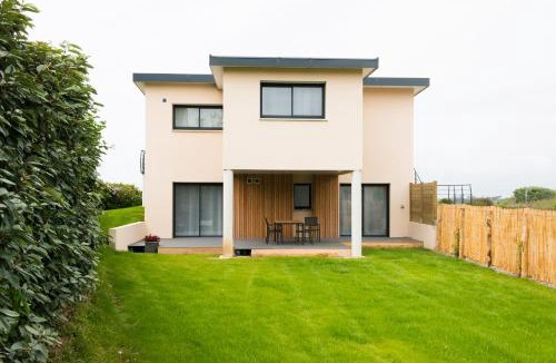 Landeda House | Ty-Bernhel - Stagadon