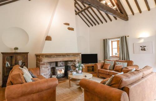 Overton-on-dee House | Ty Bont