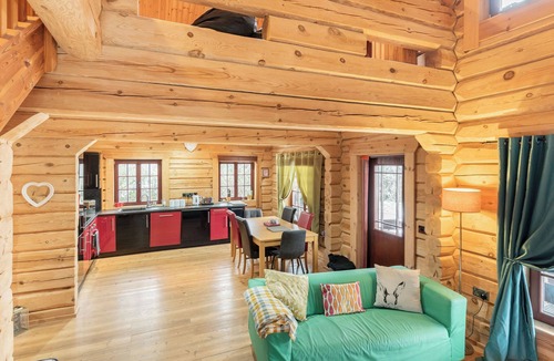 Carno Cottage | Ty Ceirios - UK42100