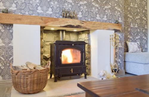 Llanelli House | Ty Celyn Farmhouse