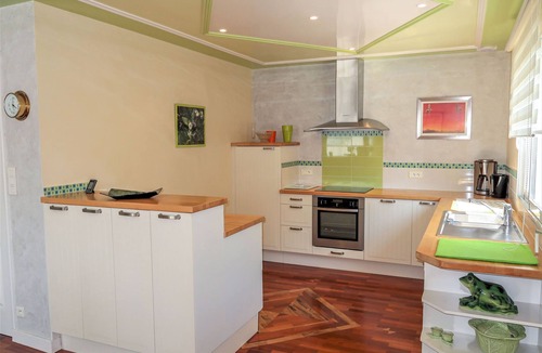 Tregunc House | Ty Coat Pin by Interhome