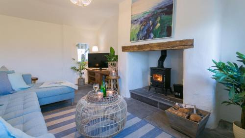 Ty Croes House | Ty Cwyfan