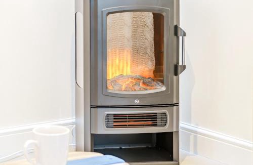 Llanllwchaiarn House | Ty Draenog - Uk31653