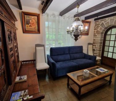 Saint-Thegonnec Loc-Eguiner Bed & Breakfast | ty dreux entre terre et mer