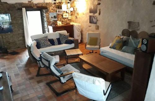 Penvins House | TY FAROMA