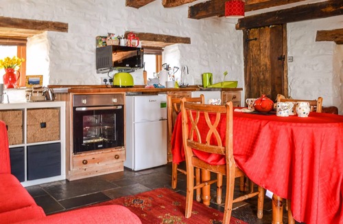 Talybont-on-Usk Cottage | Ty Fferm Hen - UK36420