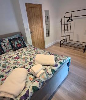 Abercwmboi House | Ty Gwyn