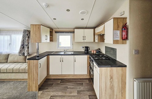 St George House | Ty Gwyn Gold 2 Caravan