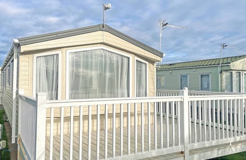 St George House | Ty Gwyn Gold 2 Caravan