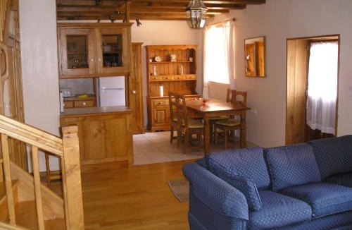 Langoelan House | Ty Job