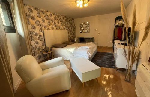 Montrabe Bed & Breakfast | Ty Logis