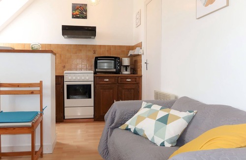 Goulien Apartment | Ty Ménez by Interhome