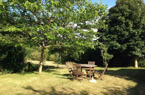 Brelidy House | Ty Manine