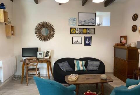 Brelidy House | Ty Manine