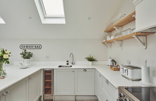 Oxwich Apartment | Ty Megan - Luxury Cottages