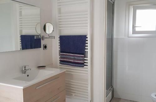 Locoal-Mendon House | ty néo