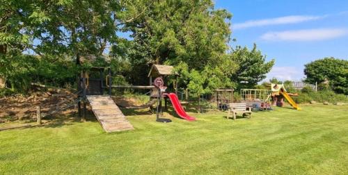 Llanbedrgoch Other | ty newydd leisure park