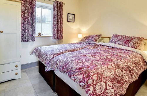 Llansantffraed House | Ty Pair in the beautiful Llanon