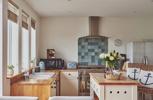Oxwich Apartment | Ty Seren - Luxury Cottages