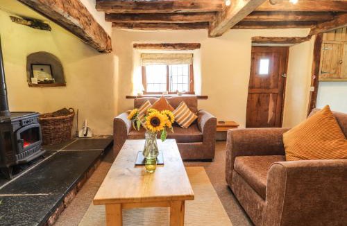 Caerwys House | Ty Tabitha Wynne