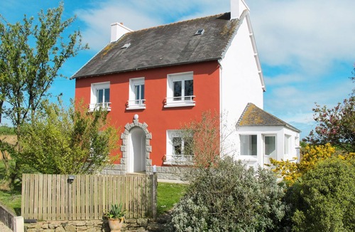 Plounevez-Lochrist House | Ty Thérèse by Interhome