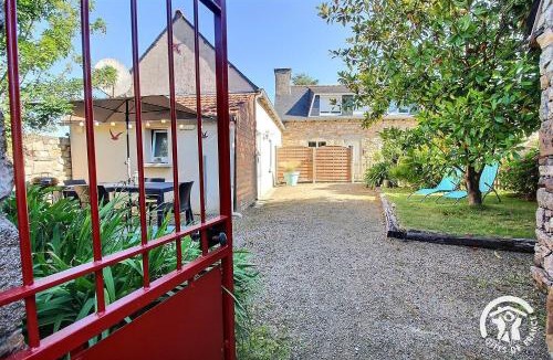 Plourivo House | Ty yar