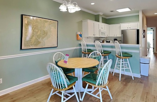 Tybee Island Condo | Tybee Sands 4A | Steps to Beach, Dining, Shops