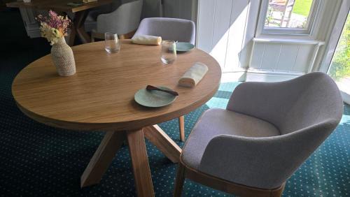 Llandrillo Hotel | Tyddyn Llan Restaurant with Rooms