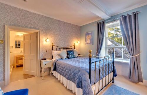 Llandrillo Hotel | Tyddyn Llan Restaurant with Rooms