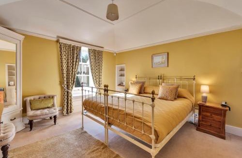 Llandrillo Hotel | Tyddyn Llan Restaurant with Rooms