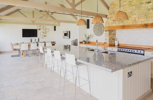 Howlett End House | Tye Barn in Brinkley