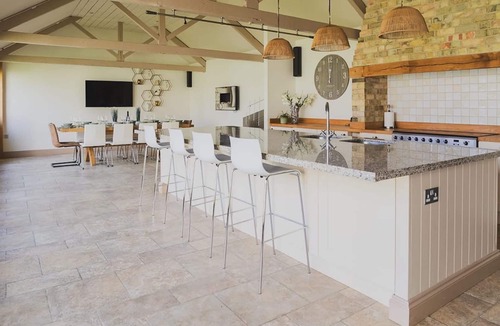 Howlett End House | Tye Barn in Brinkley